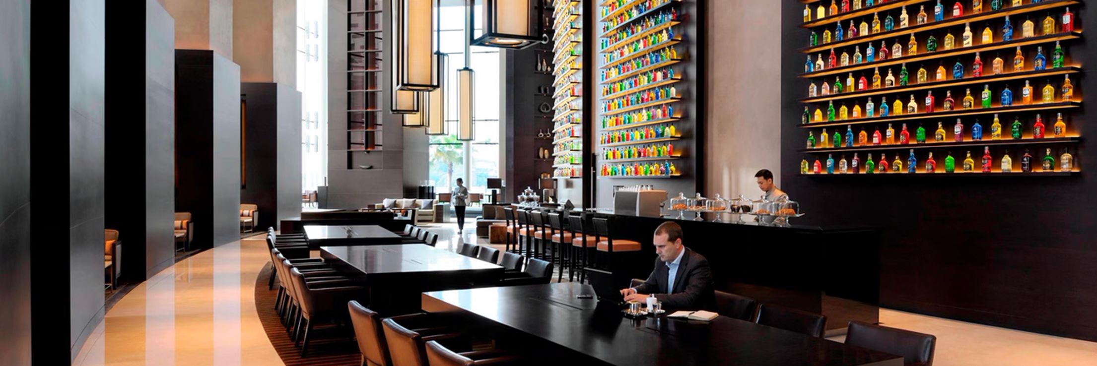 Restaurant with elaborate furnishings and extensive seating